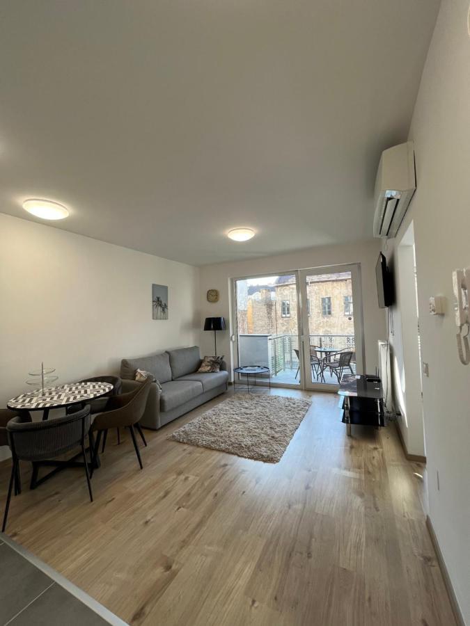 B 304, Apartments In The Heart Of Boedapest Buitenkant foto